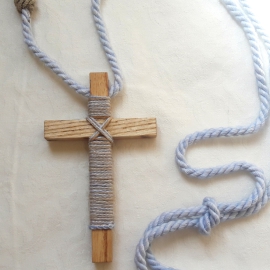 Cruz de madera comunión niño