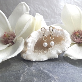 rosario de comunión cruz de madera dorada con flores collar largo