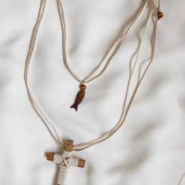 cruz de comunión ibicenca , cruz oro comunion, cruz de madera comunion