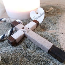 Cruces de comunión con cordón. Cruz de madera comunión personalizada
