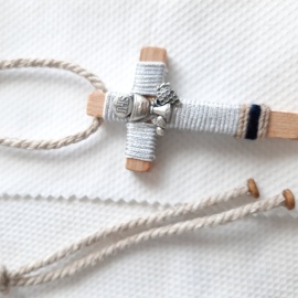 Cruces de comunión con cordón. Cruz de madera comunión personalizada