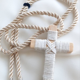 Cruces de comunión con cordón. Cruz de madera comunión personalizada