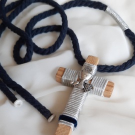 Cruces de comunión con cordón. Cruz de madera comunión personalizada