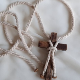 Cruces de comunión con cordón. Cruz de madera comunión personalizada