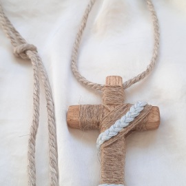 Cruces de comunión con cordón. Cruz de madera comunión personalizada