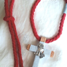 Cruces de comunión con cordón. Cruz de madera comunión personalizada