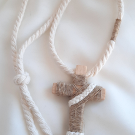 Cruces de comunión con cordón. Cruz de madera comunión personalizada