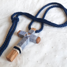 Cruces de comunión con cordón. Cruz de madera comunión personalizada