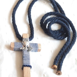 Cruces de comunión con cordón. Cruz de madera comunión personalizada