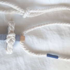 Cruces de comunión con cordón. Cruz de madera comunión personalizada