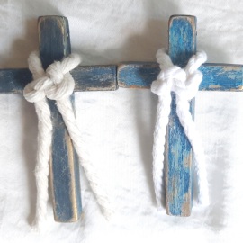 Cruces de comunión con cordón. Cruz de madera comunión personalizada