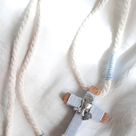 Cruces de comunión con cordón. Cruz de madera comunión personalizada