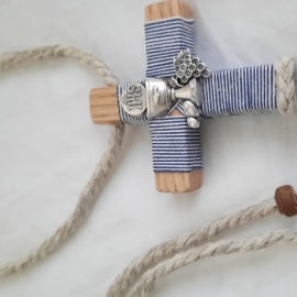 Cruces de comunión con cordón. Cruz de madera comunión personalizada