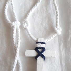 Cruces de comunión con cordón. Cruz de madera comunión personalizada