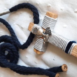 Cruces de comunión con cordón. Cruz de madera comunión personalizada