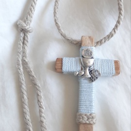 Cruces de comunión con cordón. Cruz de madera comunión personalizada