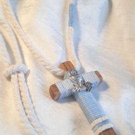 Cruces de comunión con cordón. Cruz de madera comunión personalizada