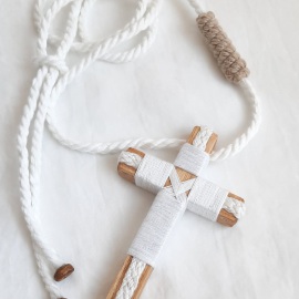 Cruces de comunión con cordón. Cruz de madera comunión personalizada