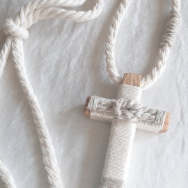 Cruces de comunión con cordón. Cruz de madera comunión personalizada