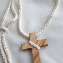 Cruces de comunión con cordón. Cruz de madera comunión personalizada