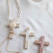 Cruz de comunión, cruces de comunión personalizadas, cruces de comunión modernas, comuniones 2026